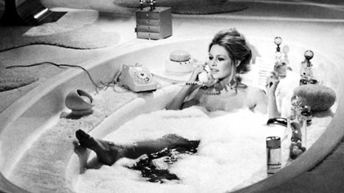 How to Take the Perfect Bath: The Best Soaks, Oils, and Salts | Vogue