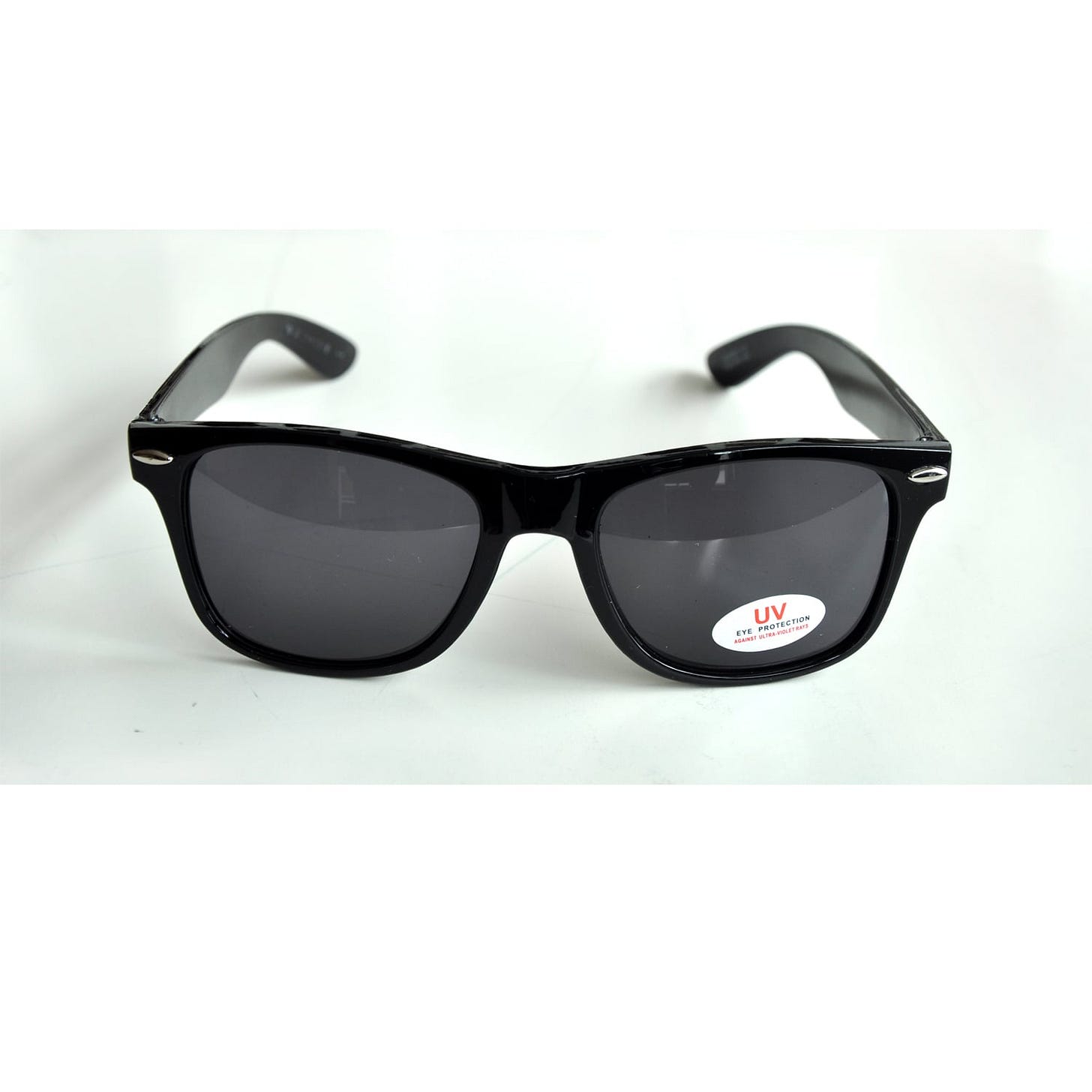 https://prod-cdn-01.storenvy.com/product_photos/17544515/80sglasses1_original.jpg