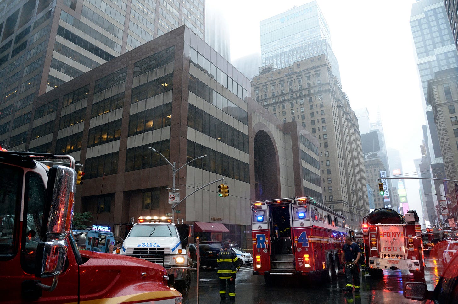 Pilot Was Lost Before Helicopter Crashed Onto Manhattan Building - The New  York Times