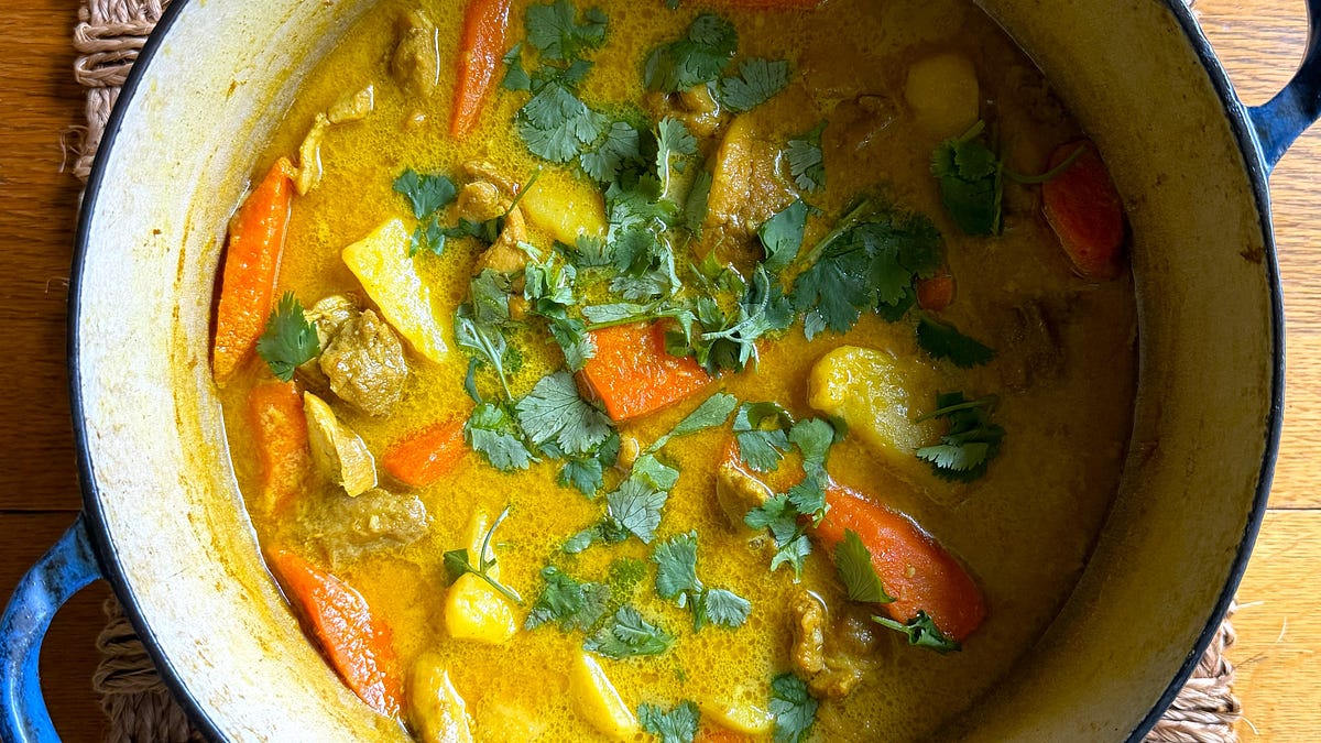 Malaysian-inspired Chicken Curry - by Leslie Bulut