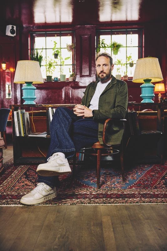 05_08_25_COM_THINK0321 1.jpg