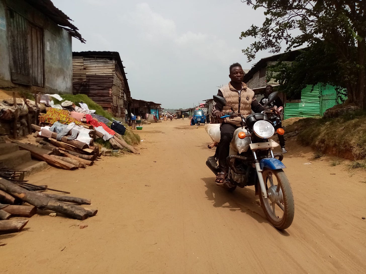 No photo description available.