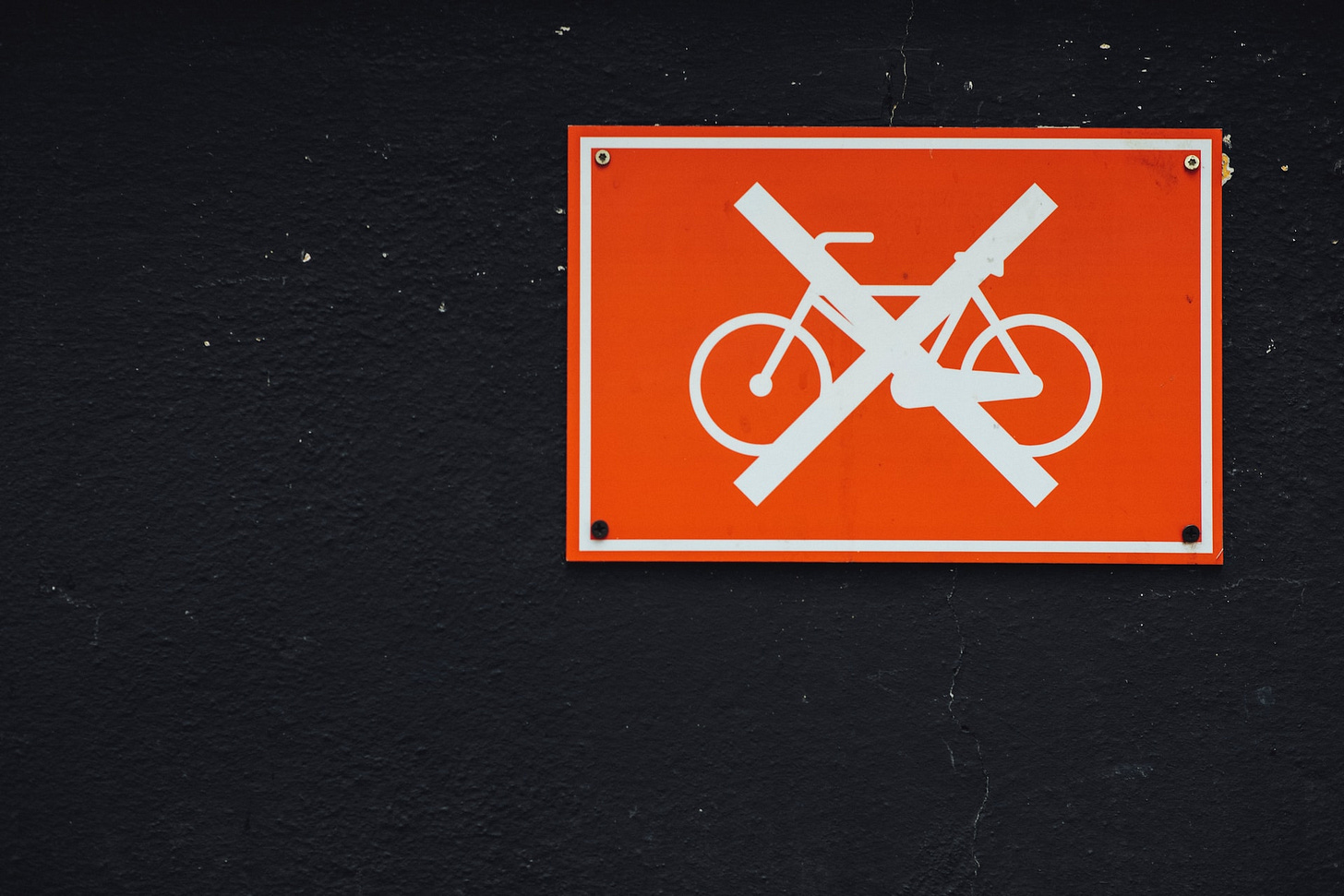 panneau interdit au velo
