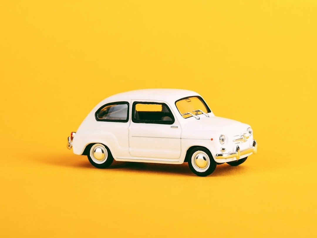 white volkswagen beetle coupe scale model