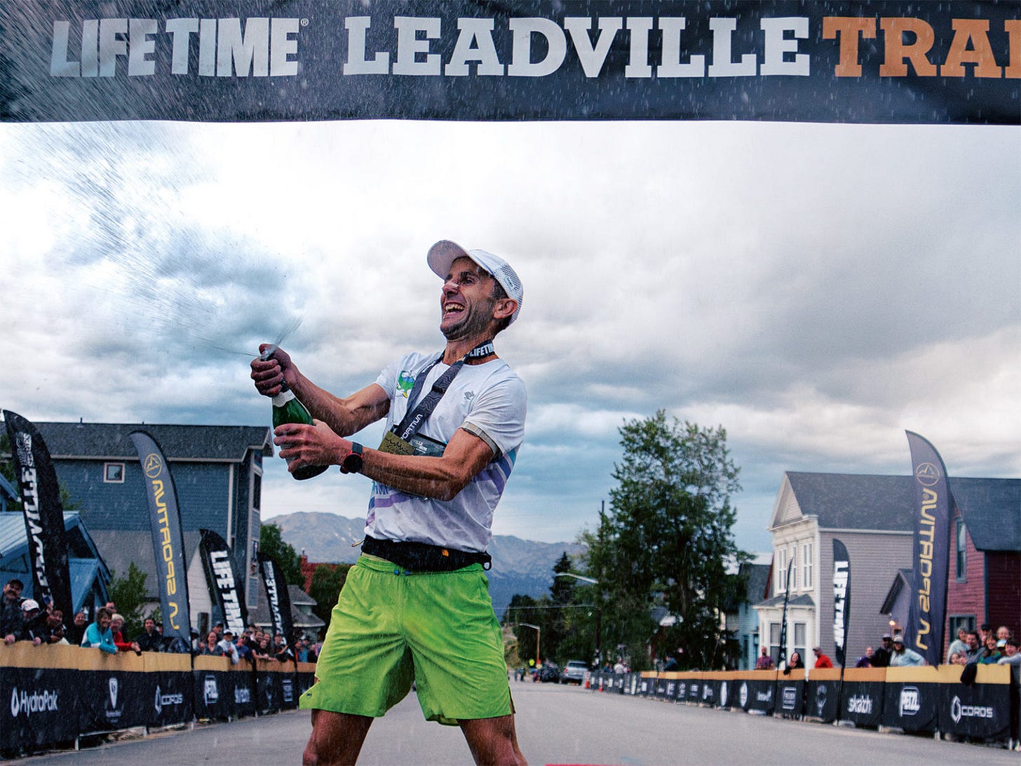 David Roche pops bubbly after winning Leadville