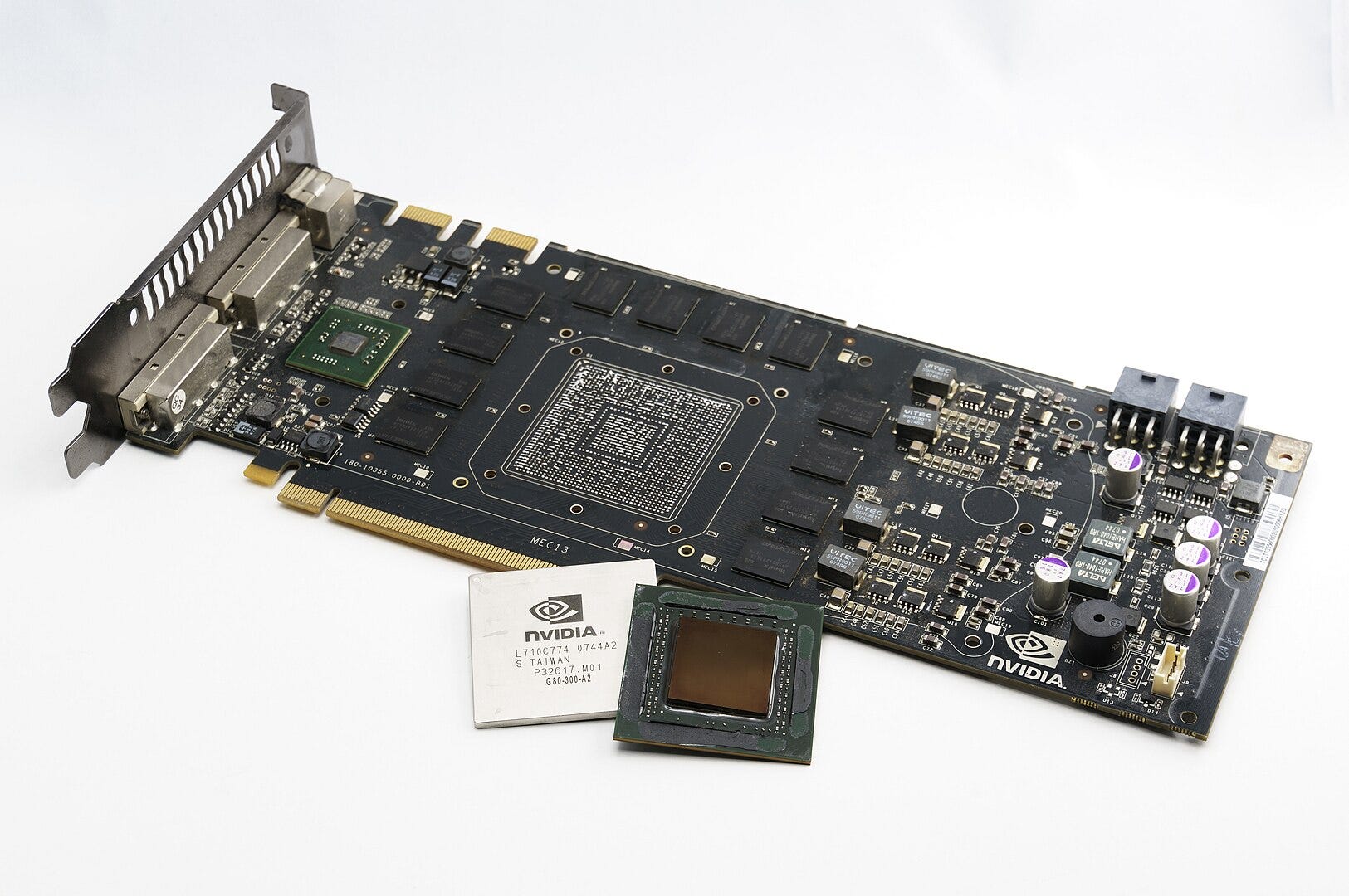 コンピュータ・IT Electronic Structure Calculations on GPU Building a Tiny GPU to Understand AI Hardware Engineering | by