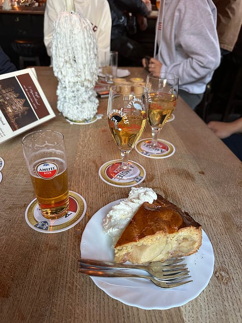 The Papeneiland (beers and Dutch apple pie), Amsterdam