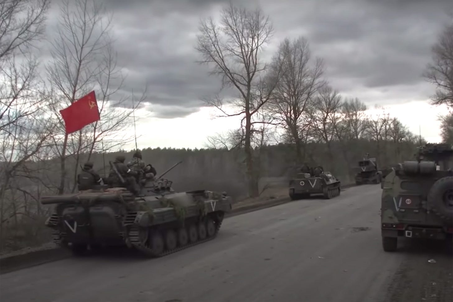 Video: Russian troops brandishing Soviet flag in Ukraine
