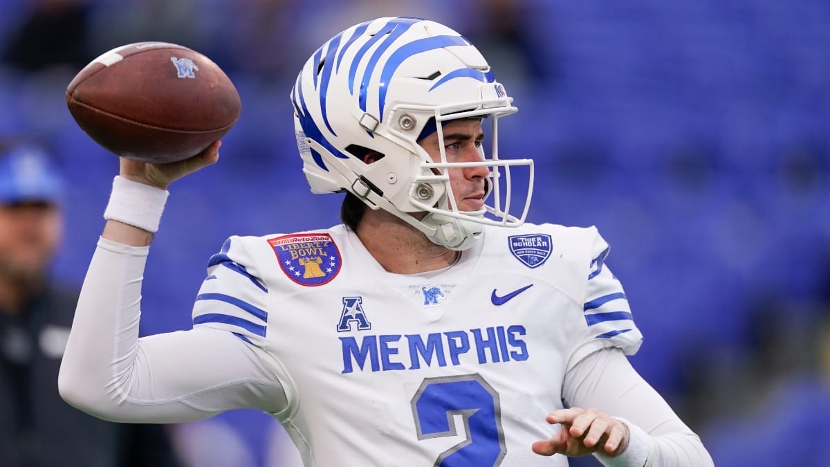 Seth Henigan Interview: Heisman Hype, High Expectations For Memphis &  Playing For His Father In High School - HERO Sports