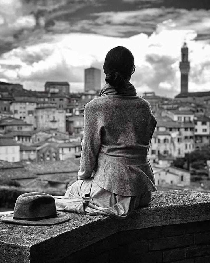 No photo description available.