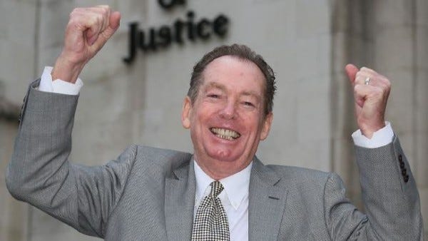 deric white sues apple 2015 tech images deric white sues apple 2015 tech images