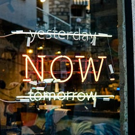 J'ai écrit une page "/en-ce-moment" parce que mon profil LinkedIn est devenu complètement incompréhensible