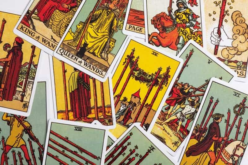 24 Easy Three-Card Tarot Spreads for Beginners