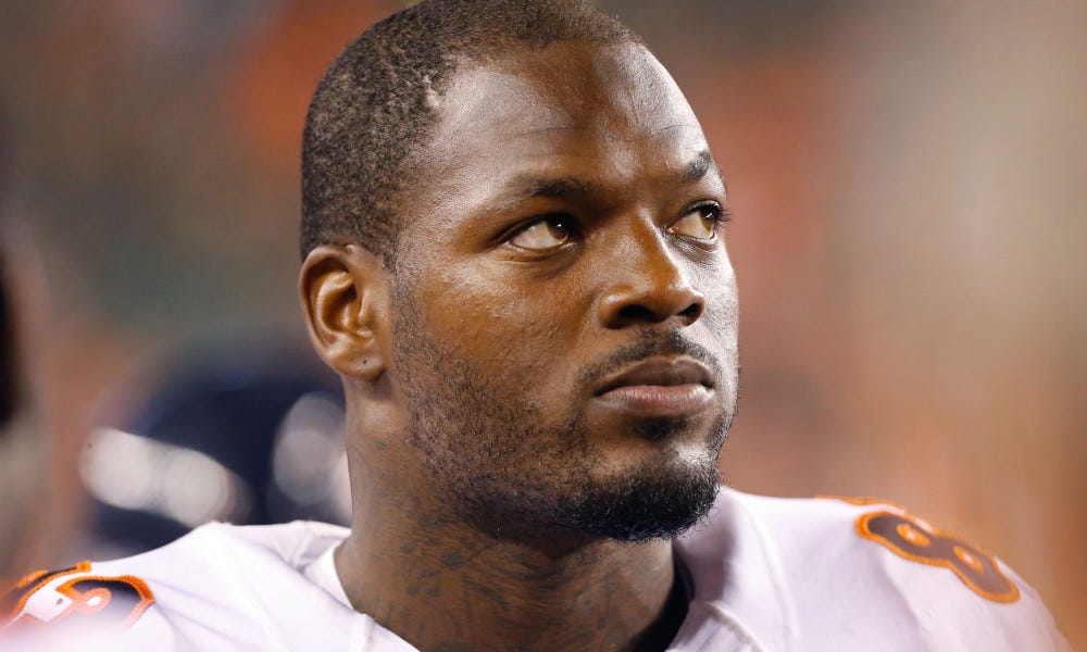 martellus bennett doesn't need video on nfl celebrations he knows how to party 2017 images martellus bennett doesn't need video on nfl celebrations he knows how to party 2017 images