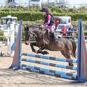 Crawford sisters take the 'Biscuit' at Connell Hill Training Show
