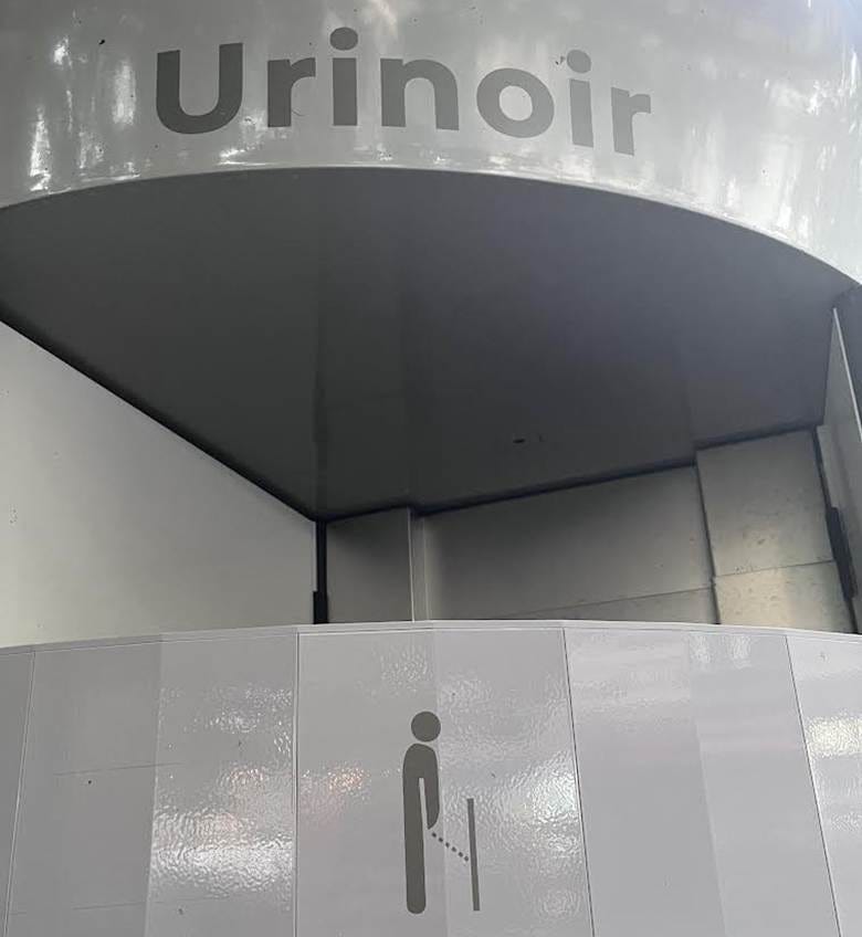 A sign on a wall

AI-generated content may be incorrect.