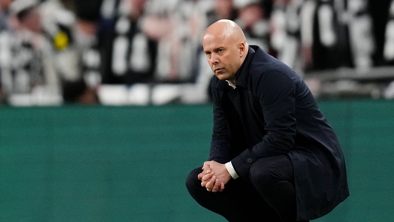 Arne Slot rejects major Liverpool worry after woeful Wembley performance in  Carabao Cup final loss to Newcastle