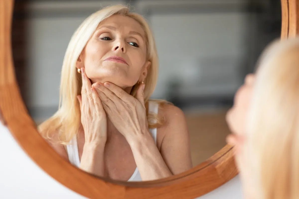 How to Hide a Double Chin: 10 Tips From Experts — Best Life