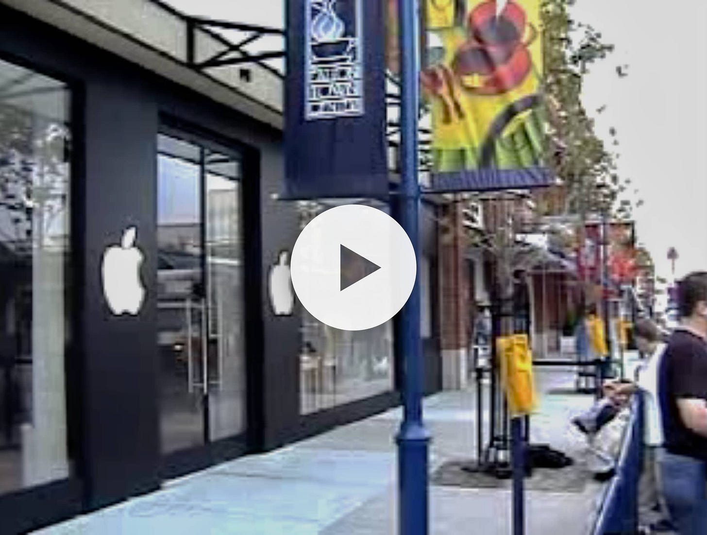 Apple Easton Town Center grand opening thumbnail