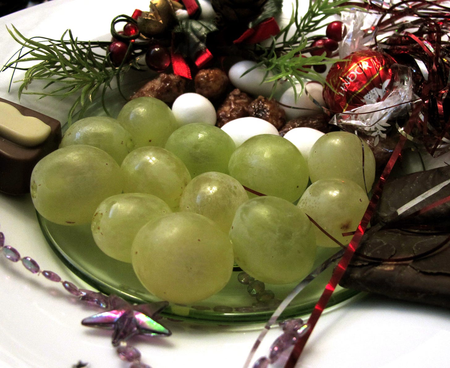 Twelve grapes