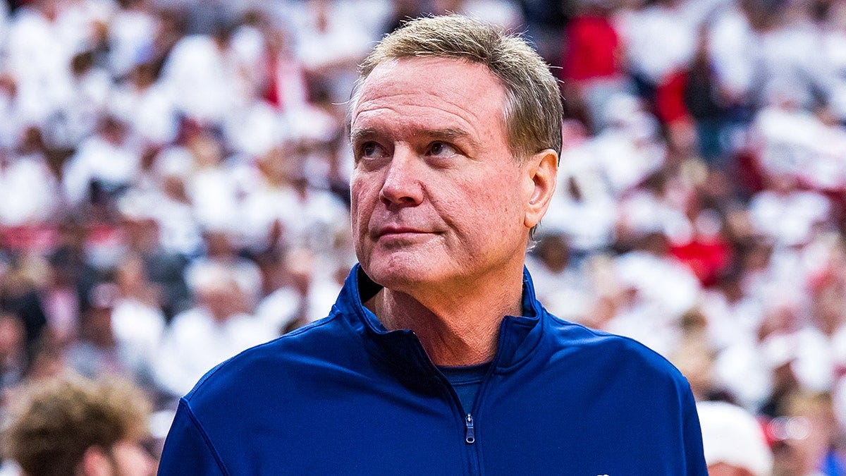 Bill Self announces return to Kansas sideline, set for 24th season despite health issues Bill Self announces return to Kansas sideline, set for 24th season despite health issues