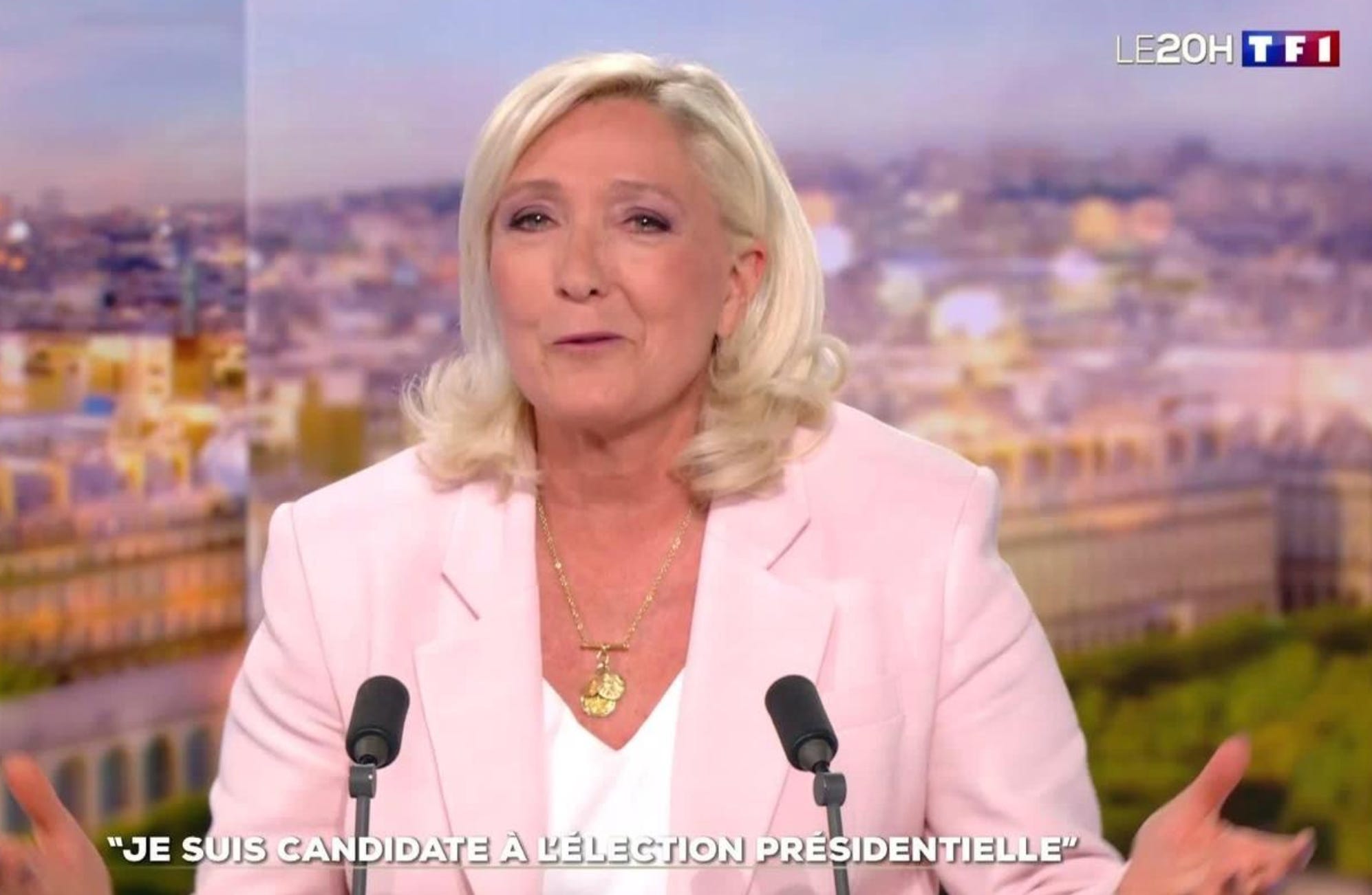 Marine Le Pen annonce qu'elle se présente à la présidentielle