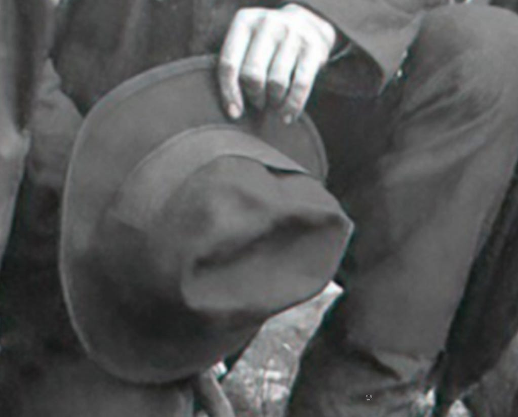 The same image from the figure above but without overlays, indicating that the shadow is indeed kind of vague. That's a hat, alright.