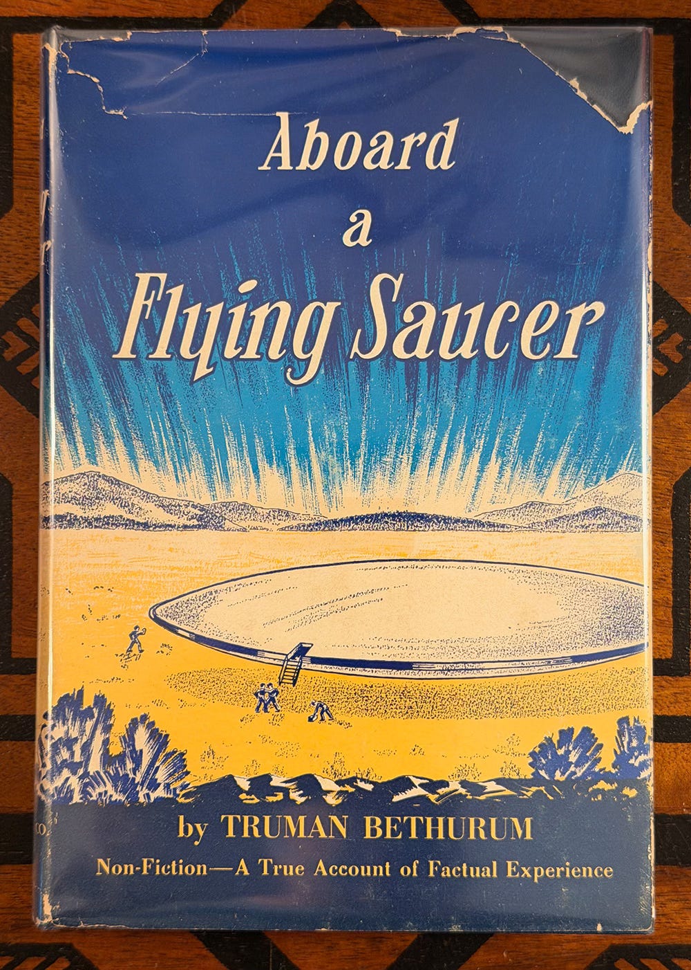 Flying Saucers - by Steve Cook - Secret Oranges