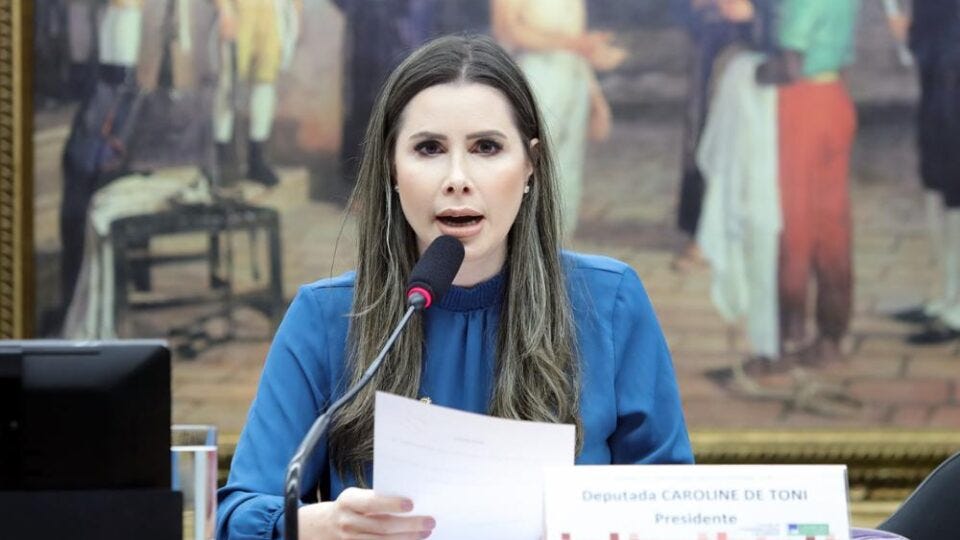 Caroline de Toni (PL-SC), Presidente da CCJ da Câmara, priorizará PECs para limitar interferência do STF no congresso