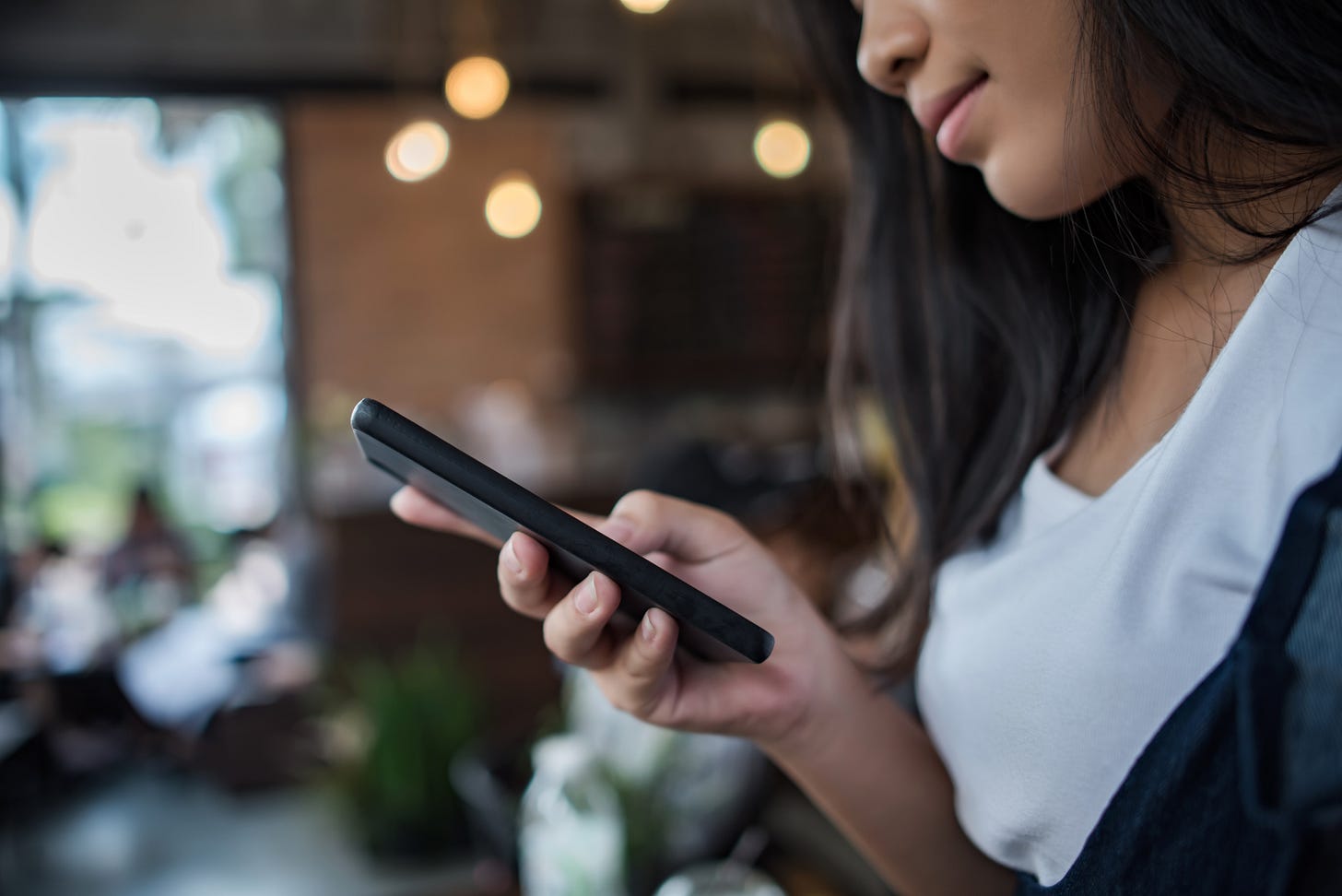 9 Tips for mindful scrolling when you work in digital advertising