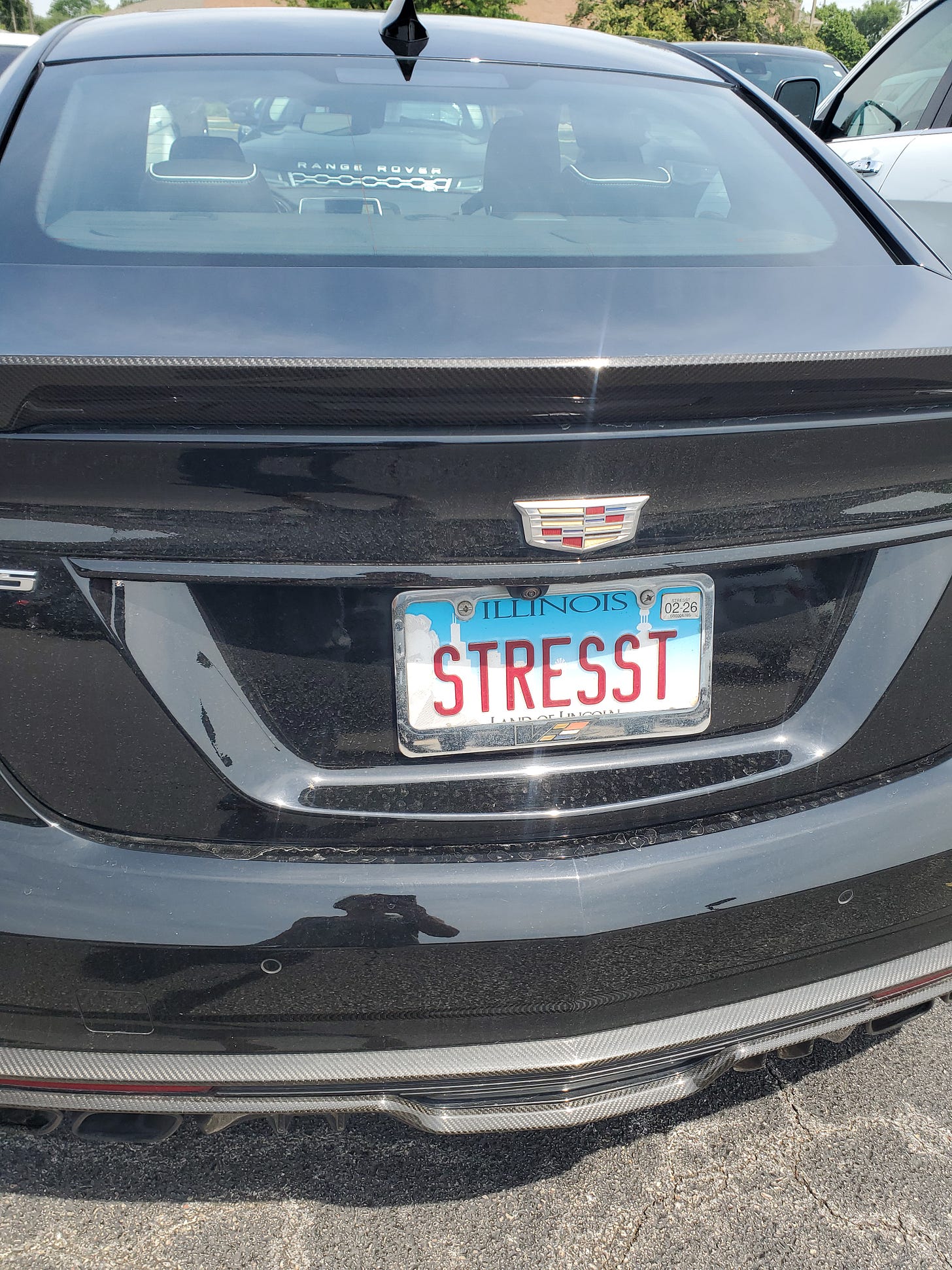License plate: STRESST