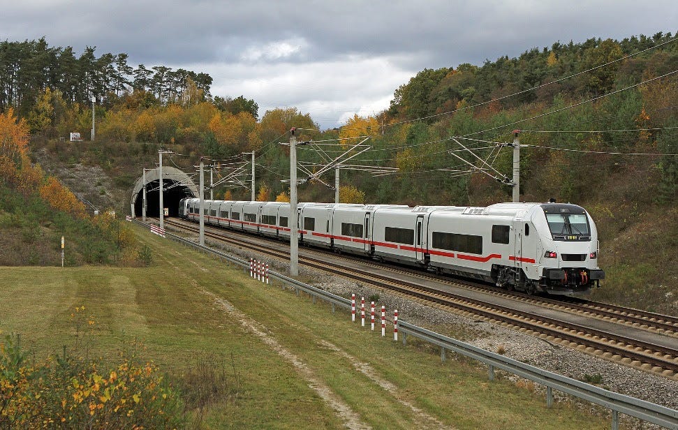 At 256 metres in length, the ICE L train is made up of 17 passenger cars, including a control car and a multi-system locomotive
