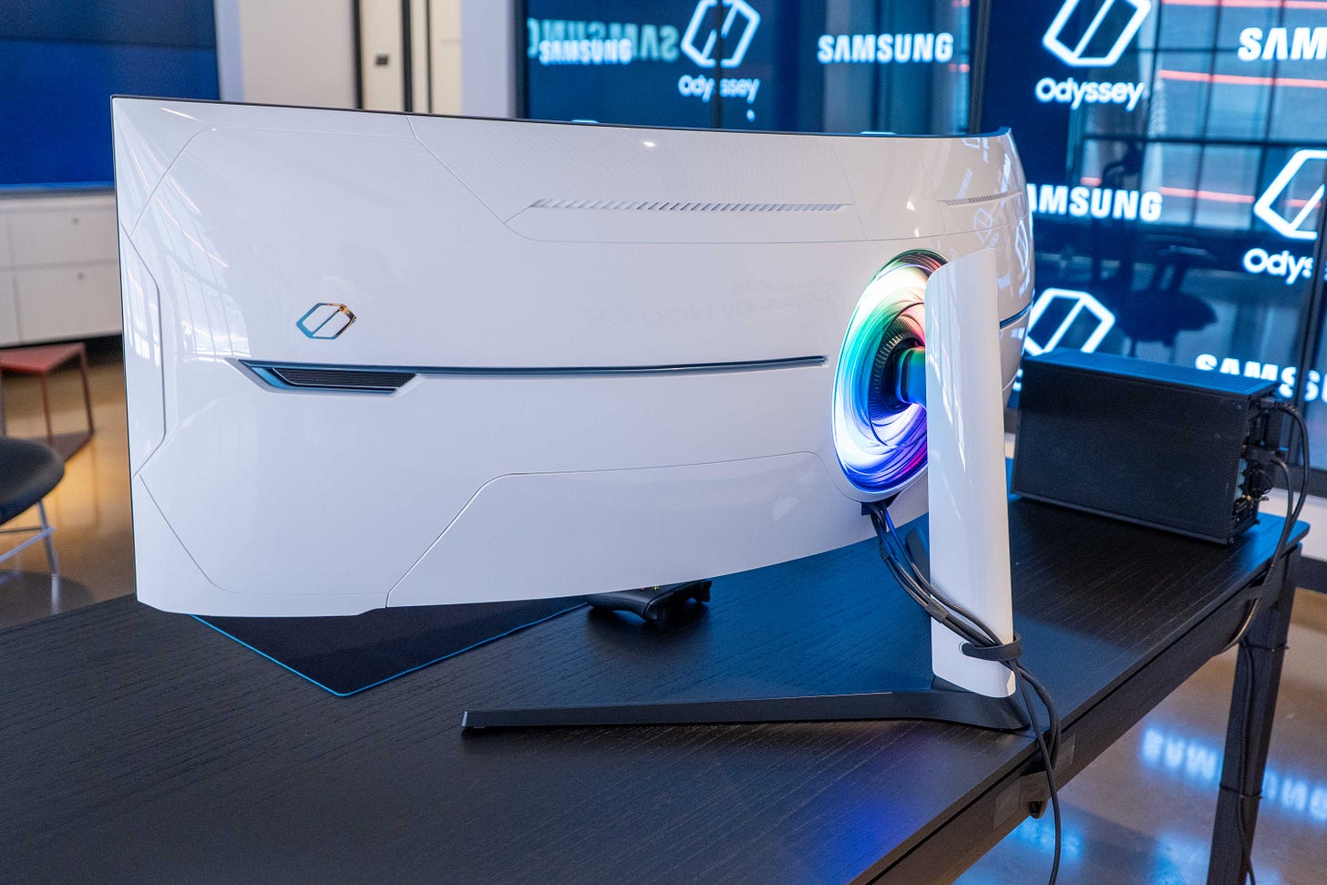Samsung Odyssey Neo G9 57