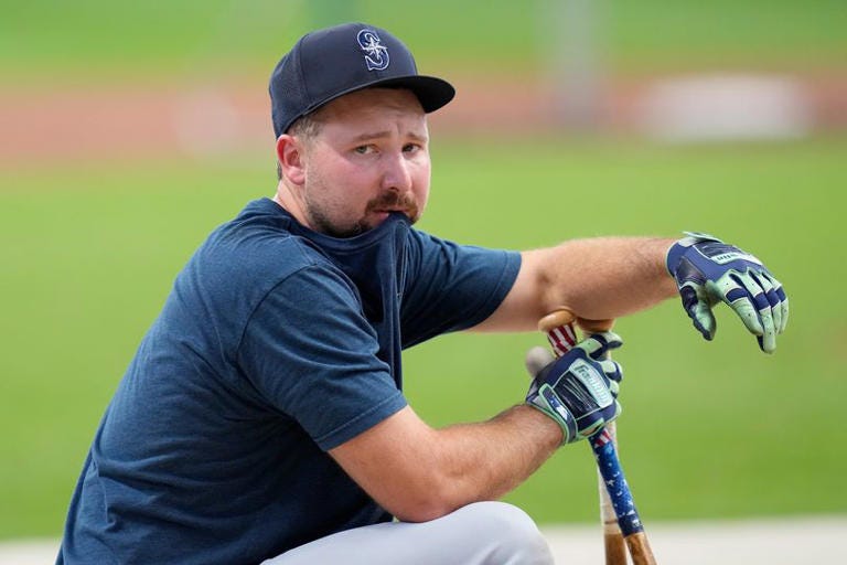 Cal Raleigh #29 of the Seattle Mariners takes batting practice before game against the Milwaukee Brewers at American Family Field on August 18, 2026, in Milwaukee, Wisconsin. Cal Raleigh #29 of the Seattle Mariners takes batting practice before game against the Milwaukee Brewers at American Family Field on August 18, 2026, in Milwaukee, Wisconsin.