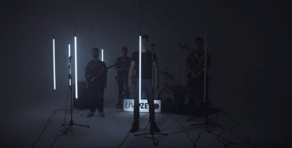 Massimo Pericolo & 72-hour post fight - Amici [Live]