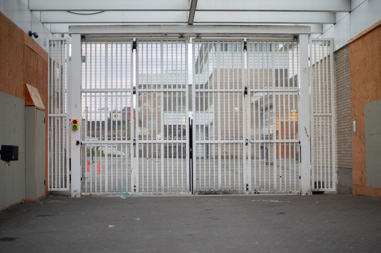 La oficina de ICE en Portland.