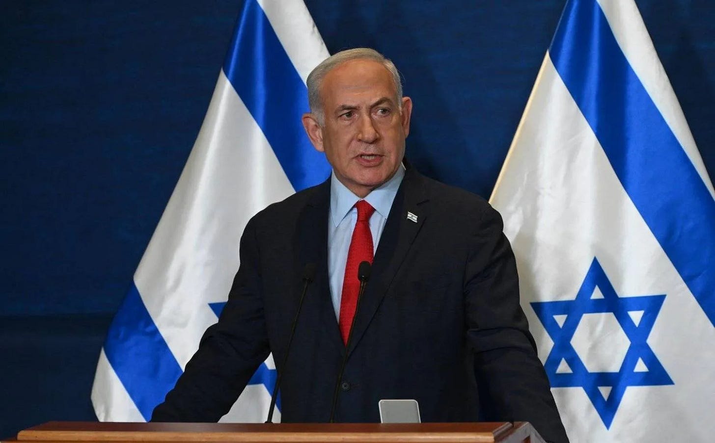 Netanyahu Calls on Ministers, Lawmakers Not to Criticize Security Forces  During War