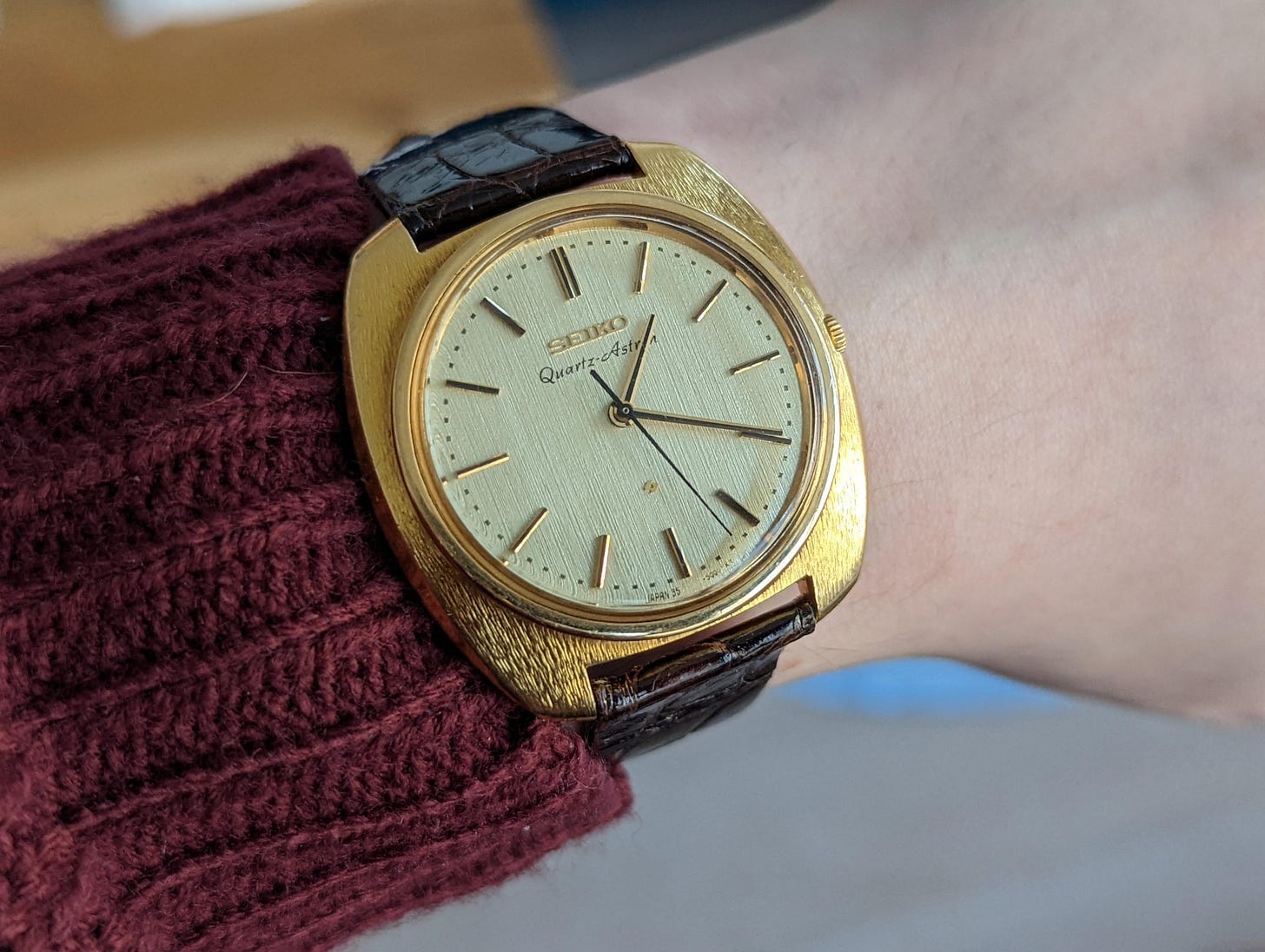 Seiko] *LE PREMIER* Montre à Quartz - la Seiko Astron de 1969 : r/Watches