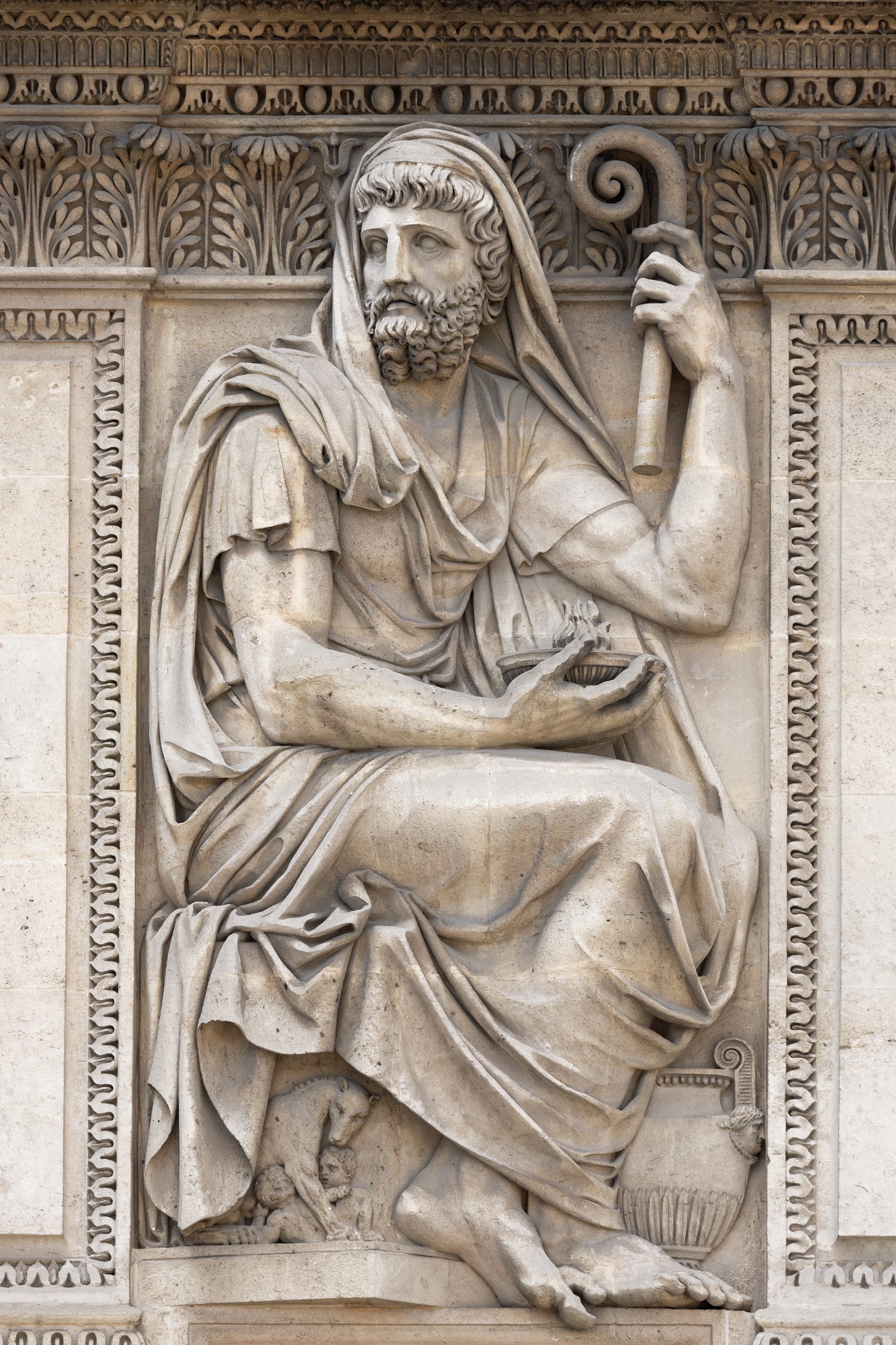 https://upload.wikimedia.org/wikipedia/commons/b/bd/Numa_Pompilius_Moitte_Cour_Carr%C3%A9e_Louvre.jpg