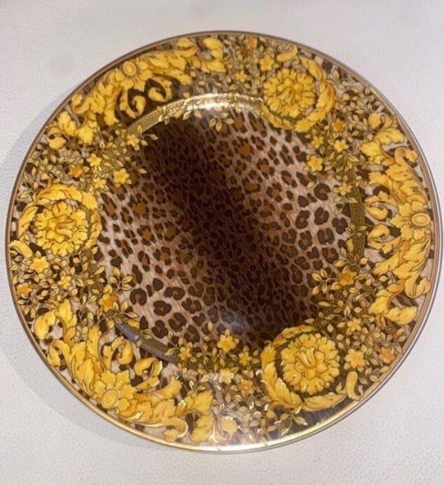 Versace By Rosenthal Wild Floralia plate , Rare find Versace By Rosenthal Wild Floralia plate , Rare find