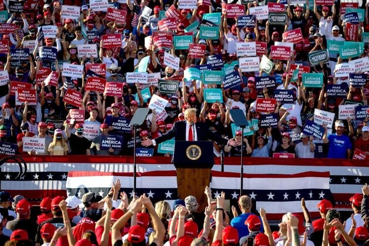 Cheering crowd greets President Trump during Tucson campaign stop Cheering crowd greets President Trump during Tucson campaign stop