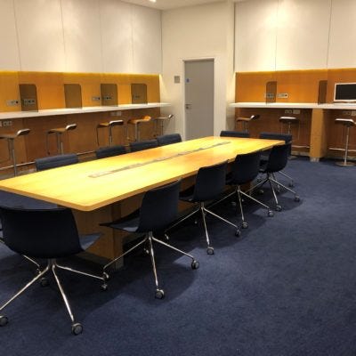 Lufthansa Business Senator Lounge London Heathrow Terminal 2 13