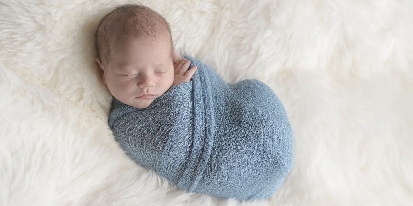 Swaddling A Baby Pros And Cons °°º º°° | Wriggly Toes