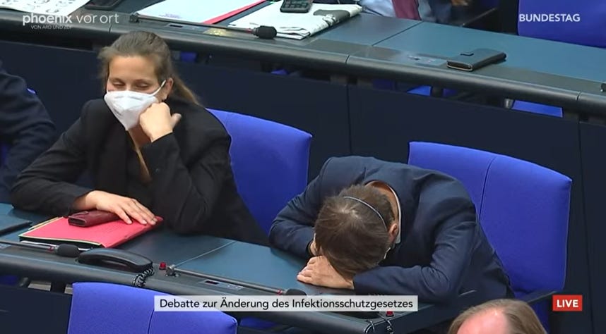 Prof. Karl Lauterbach on Twitter: "Die Boosterimpfung brauchen alle zum  vollständigen Impfschutz. Auch wenn das noch nicht jeder im Bundestag  weiss…" / Twitter