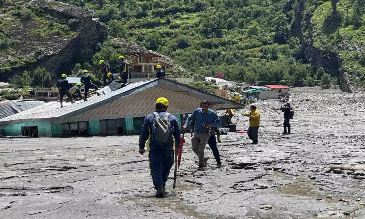 बादल फटना या हिमनद का पिघलना : क्या है धराली में हुई घटना का कारण?