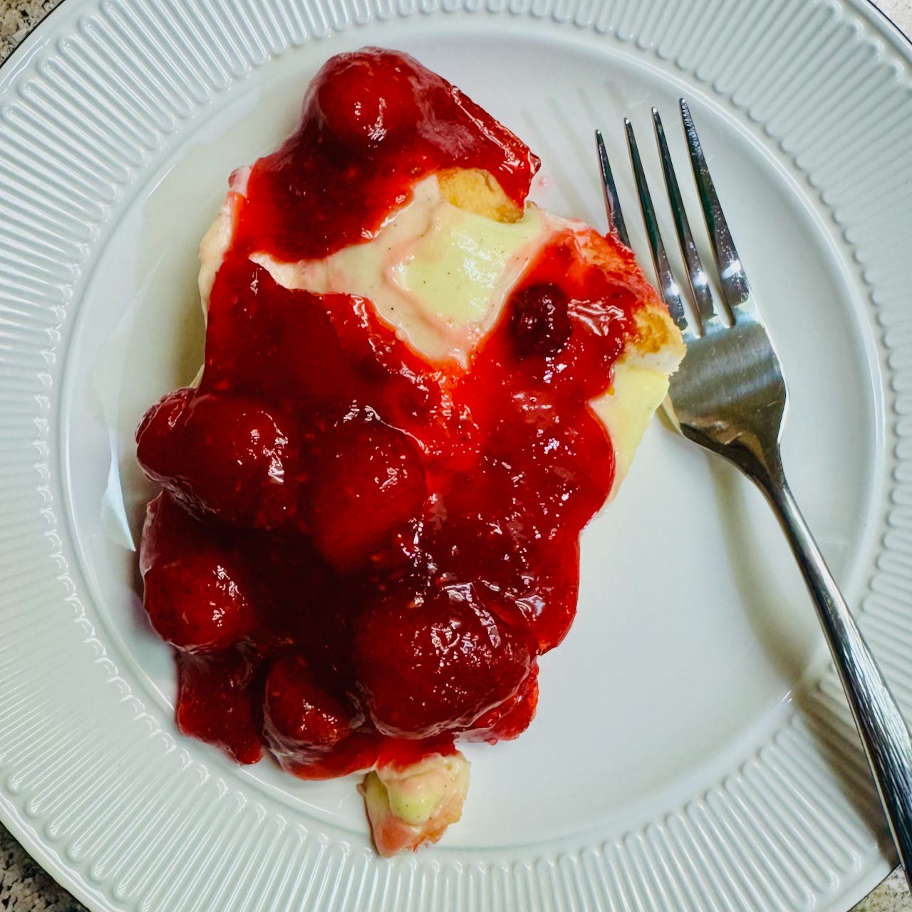 Helen Carnes' Quick & Easy Strawberry Dream Dessert Recipe