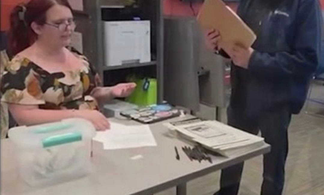 ICE Agents Confront Syracuse Woman at Work Over Post Calling for Indictment After Renee Good’s Killing