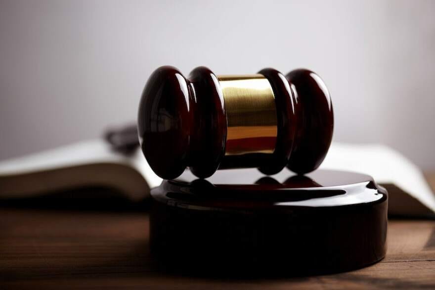 Gavel, court hammer. Free public domain CC0 photo.