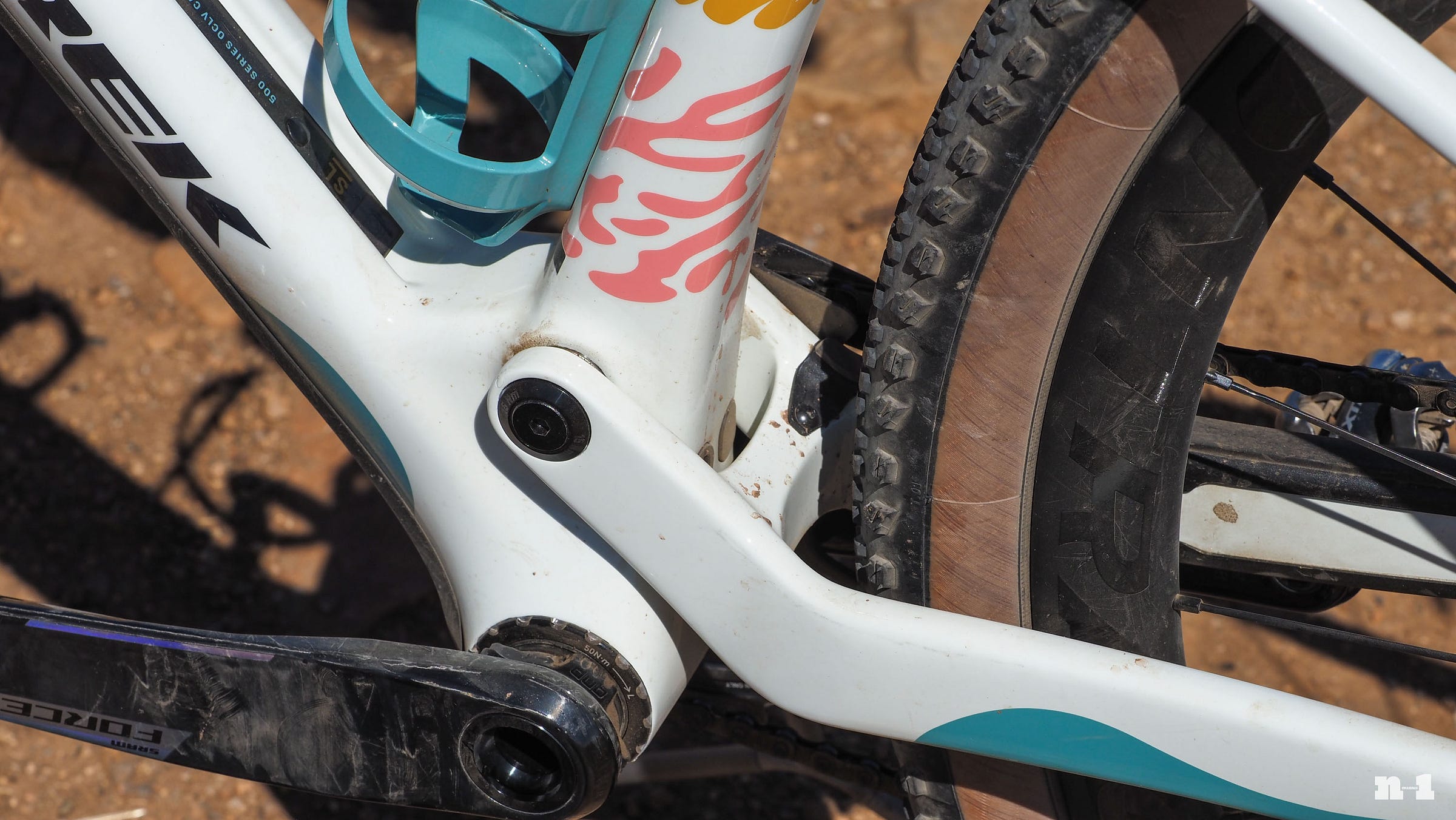 Trek Checkout review tire clearance