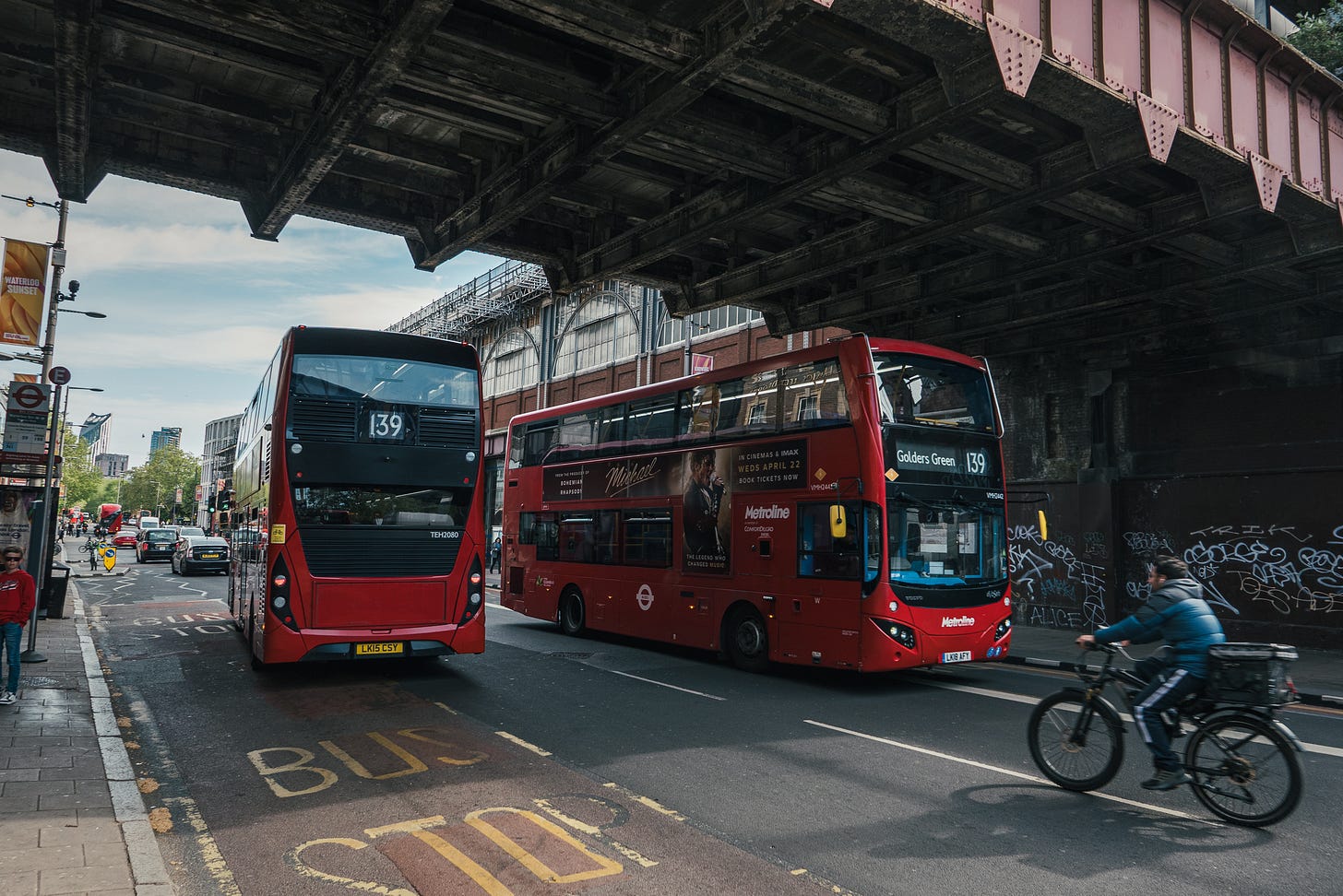 The 139 bus travels back and forth between Waterloo and Golders Green